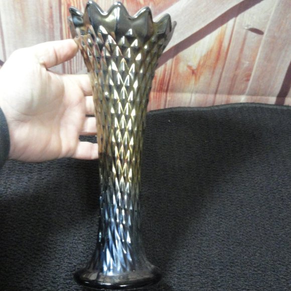 Nothwood Carnival glass Diamond cut pattern vase 10" tall~Nice - Picture 2 of 5